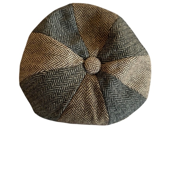 Jaxon Kids Herringbone Beret - Black and Tan - Picture 2 of 4